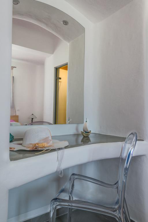 מגלוחורי Aspronisi Luxury Villa With Caldera View חדר תמונה