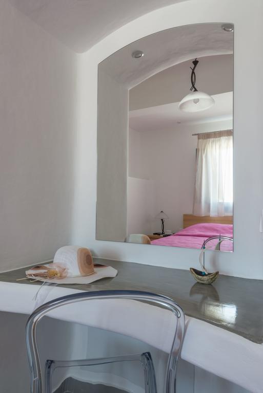 מגלוחורי Aspronisi Luxury Villa With Caldera View חדר תמונה